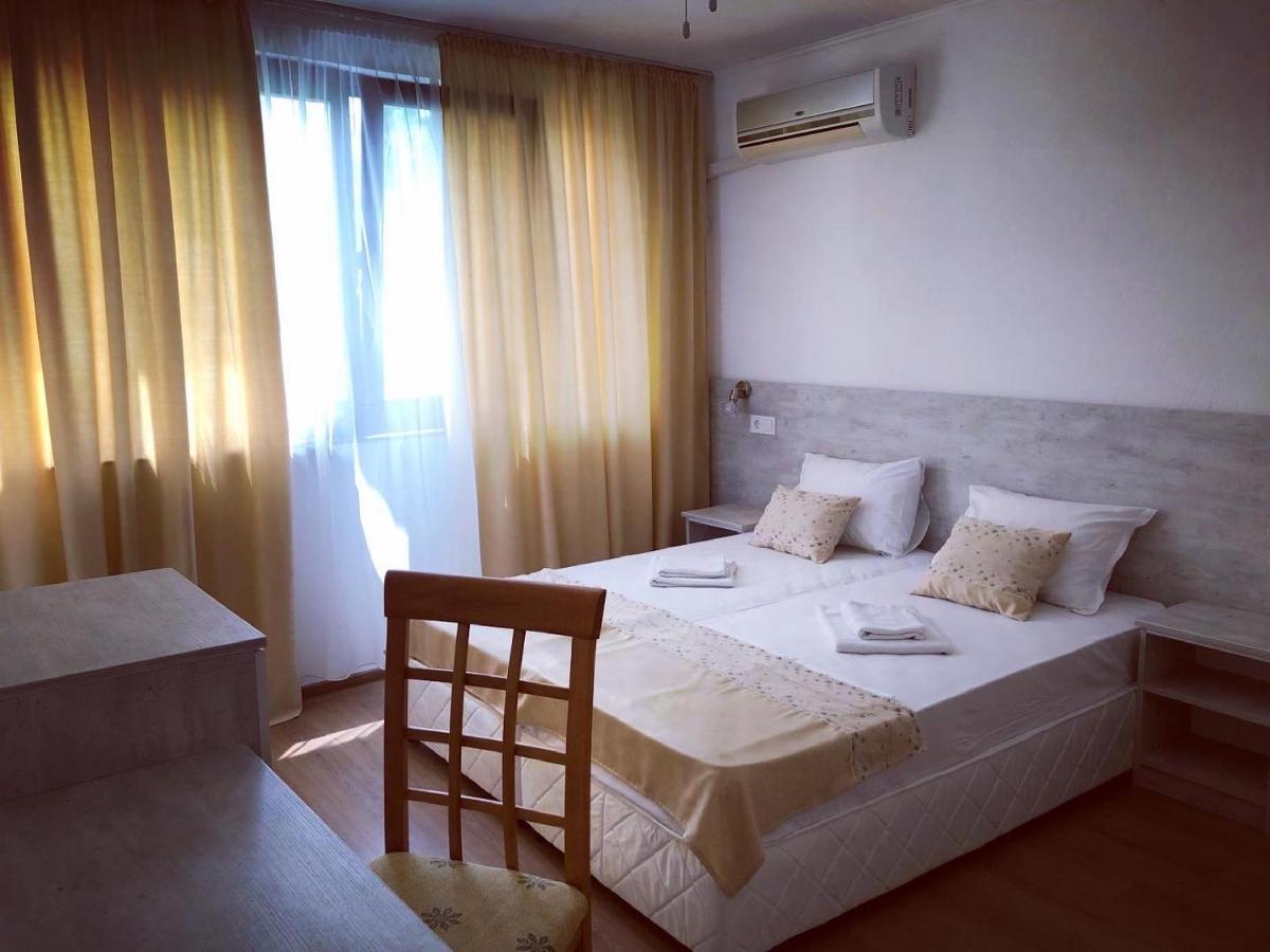 Guest Rooms Southern Nights Varvara  Εξωτερικό φωτογραφία