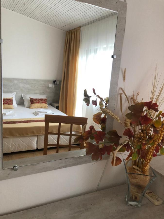 Guest Rooms Southern Nights Varvara  Εξωτερικό φωτογραφία