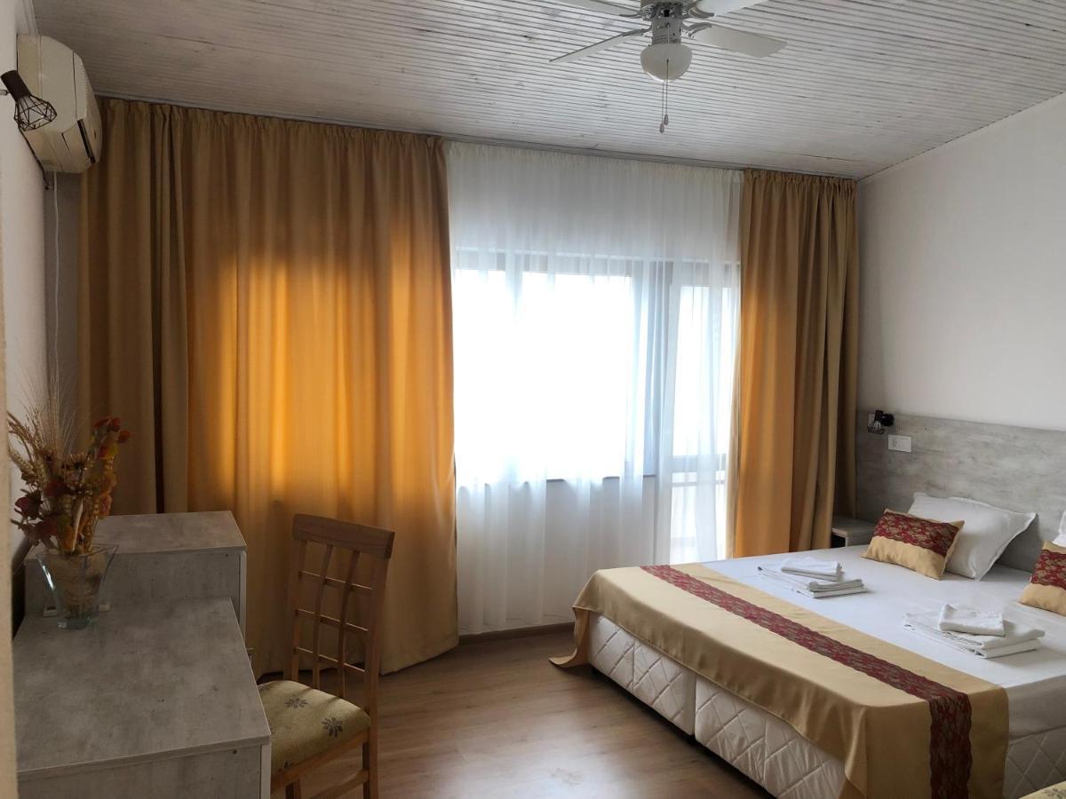 Guest Rooms Southern Nights Varvara  Εξωτερικό φωτογραφία