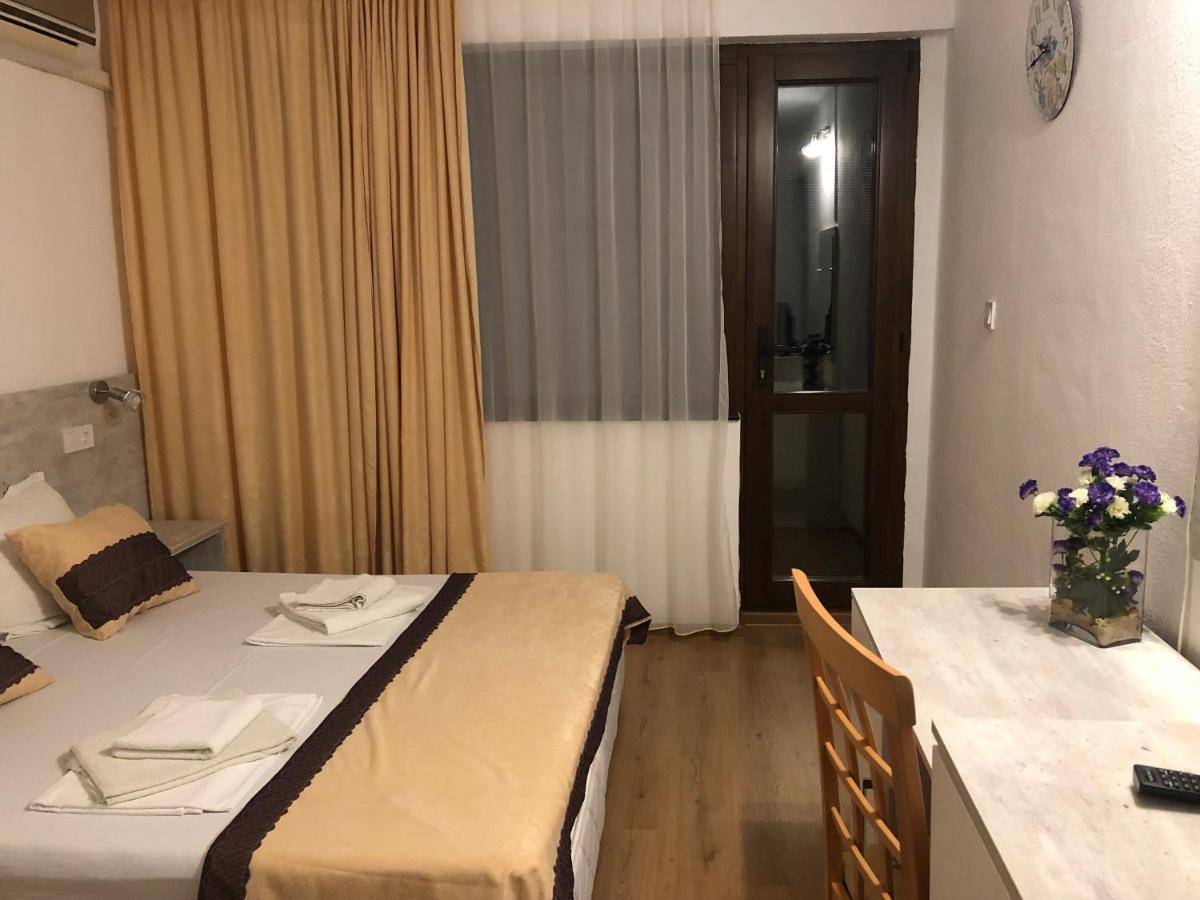 Guest Rooms Southern Nights Varvara  Εξωτερικό φωτογραφία